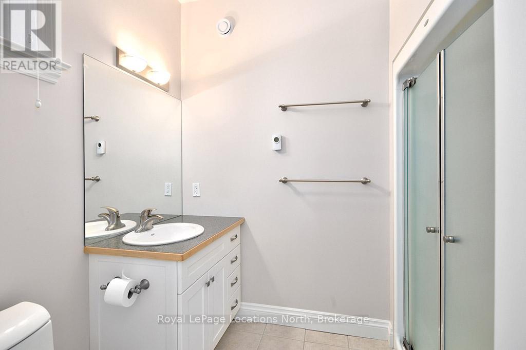 138 RUSSELL STREET W - 22