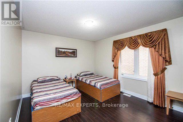 12 TERME AVENUE - 15