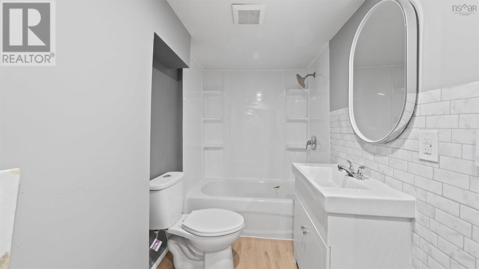 3658 Albert Street - 3