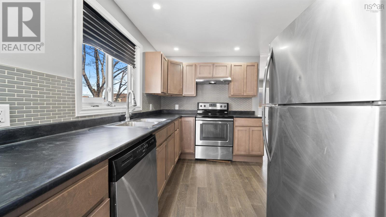 3658 Albert Street - 41