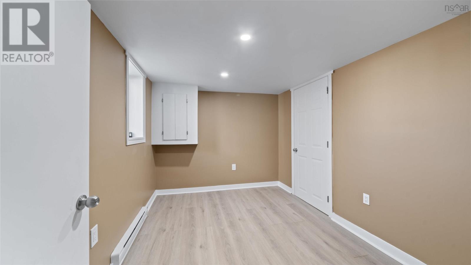 3658 Albert Street - 8