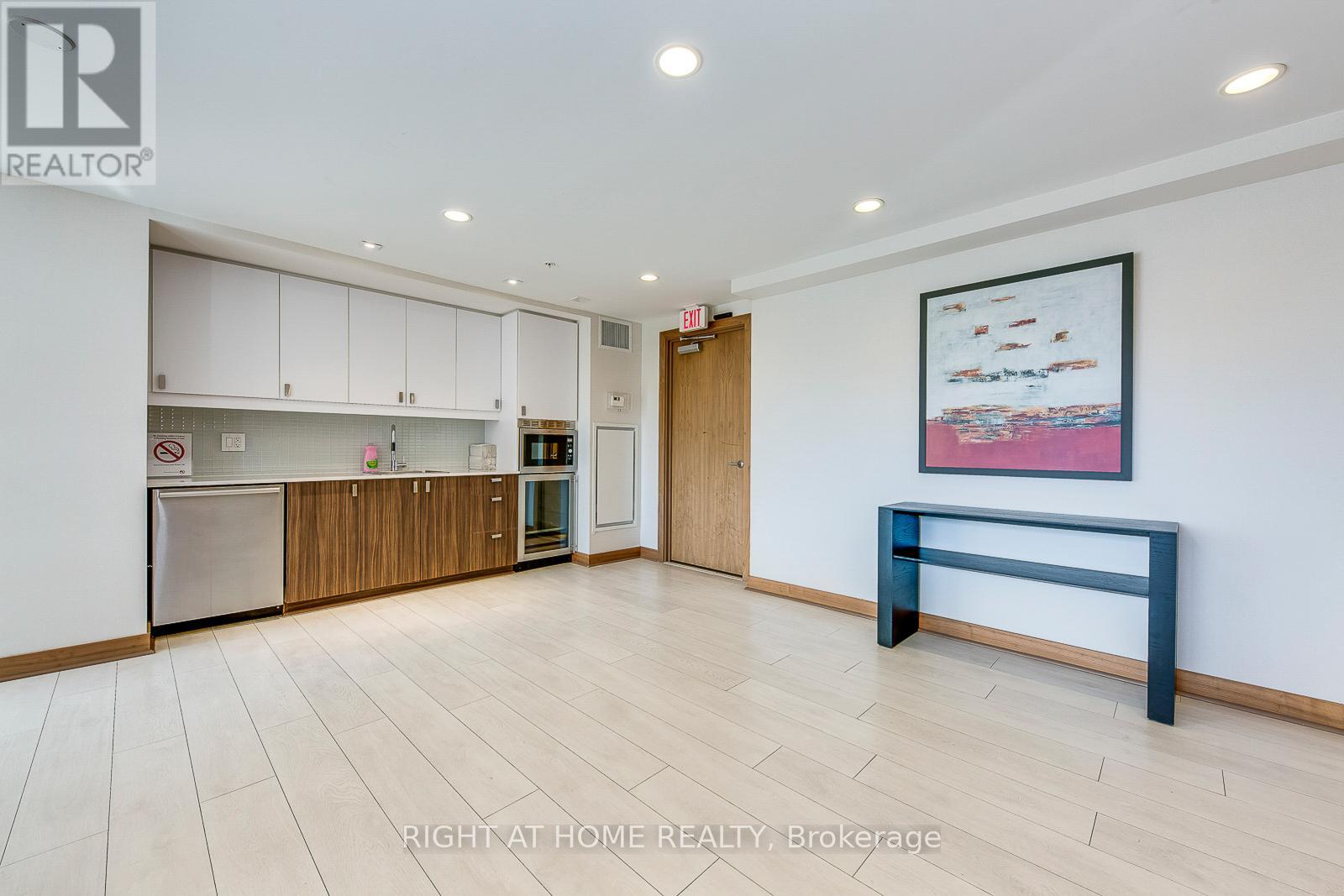 #314 295 ADELAIDE STREET W - 37