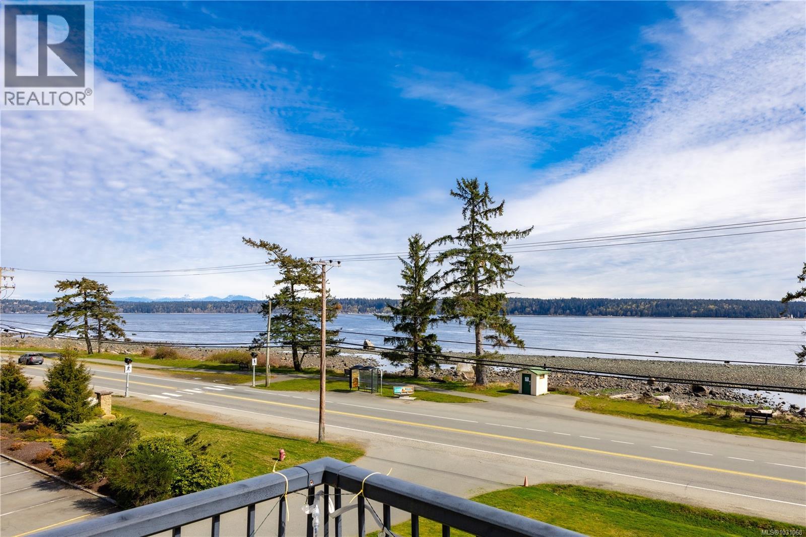 #310 622 Island Hwy S - 15