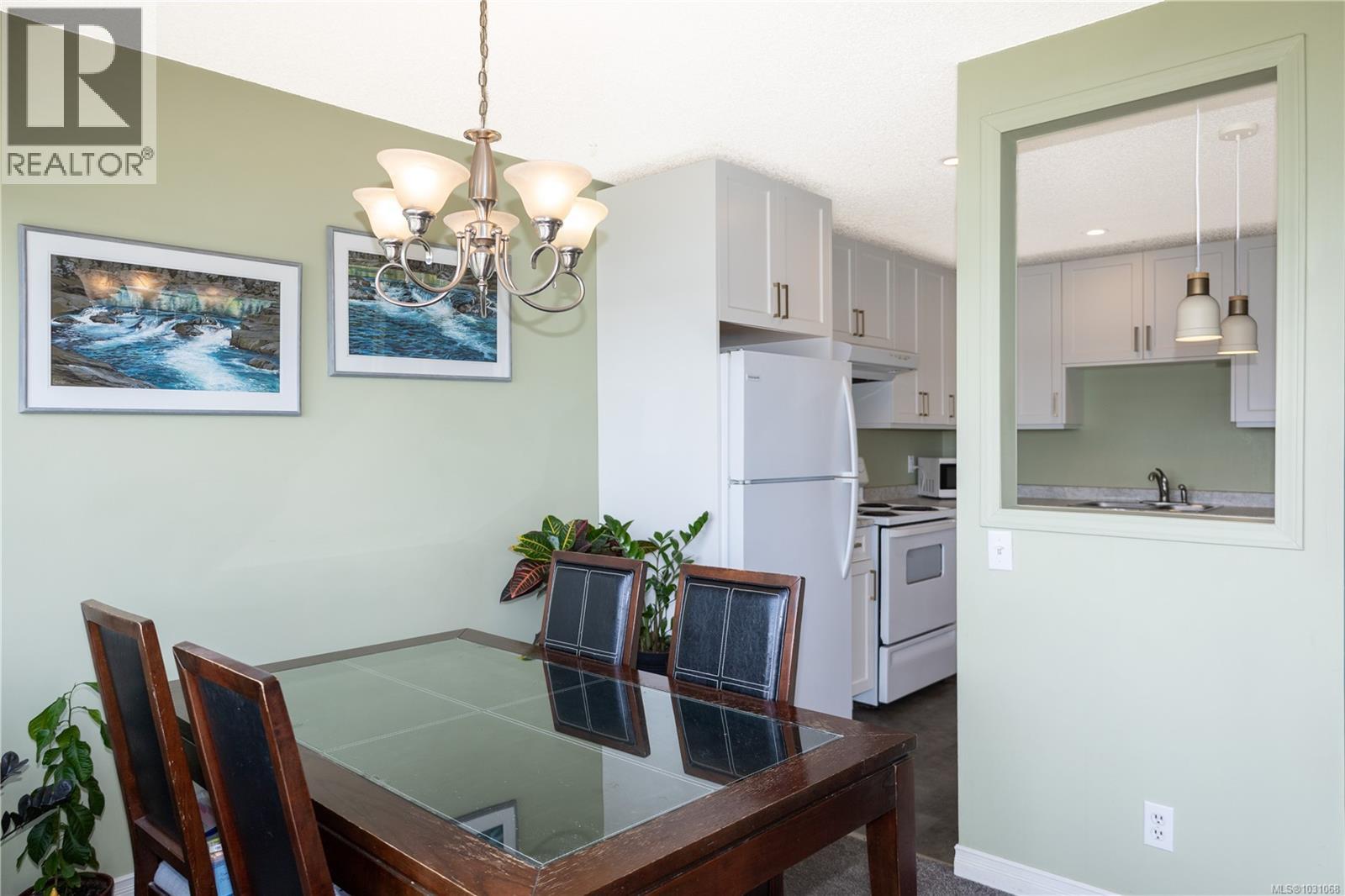 #310 622 Island Hwy S - 13