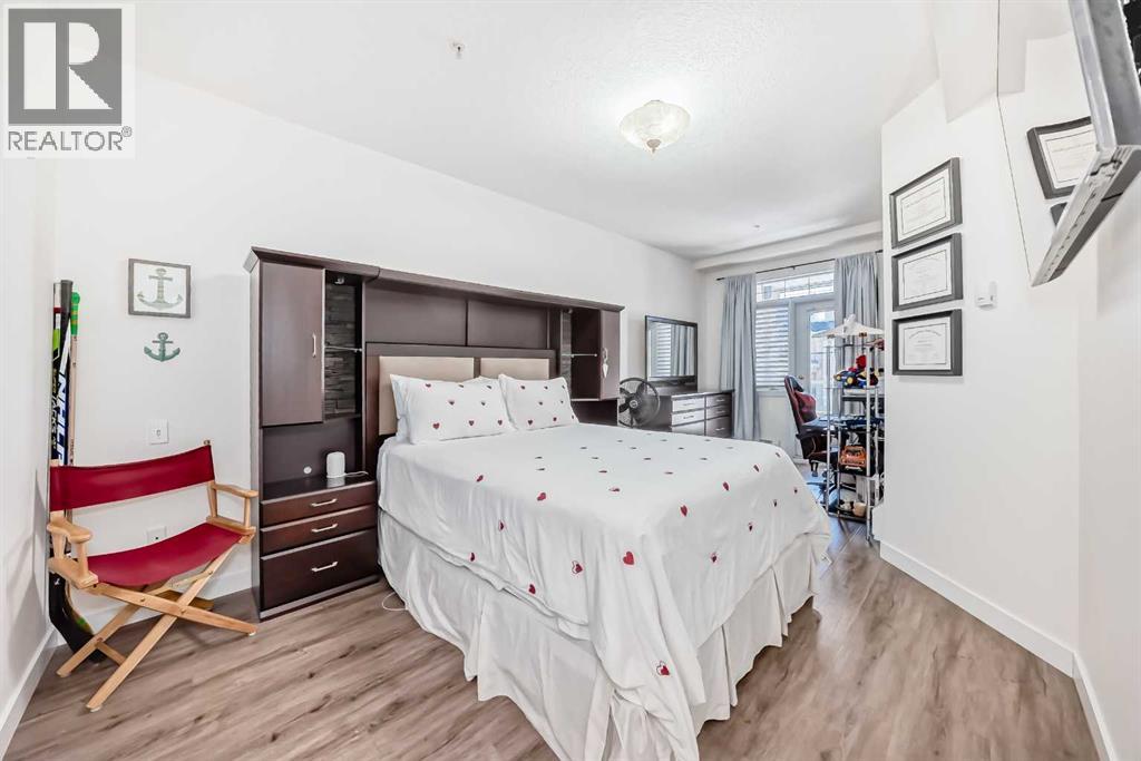 #103 2422 Erlton Street SW - 22