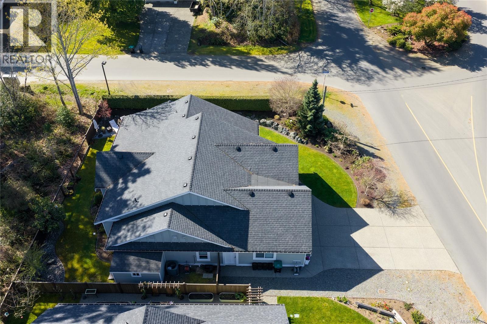 651 Eaglecrest Dr - 61