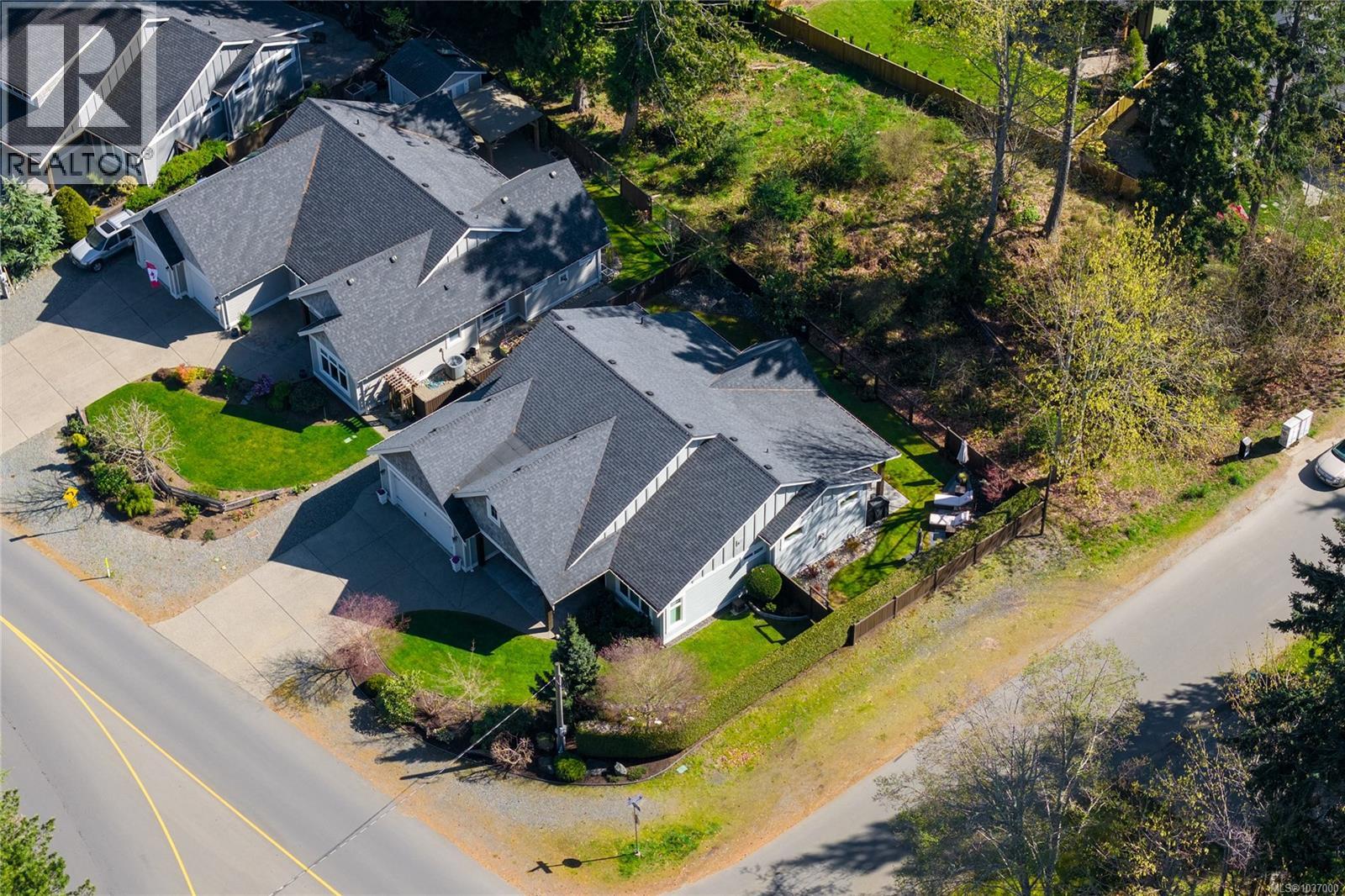651 Eaglecrest Dr - 67