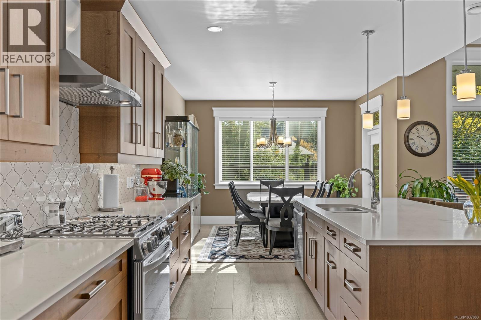 651 Eaglecrest Dr - 7