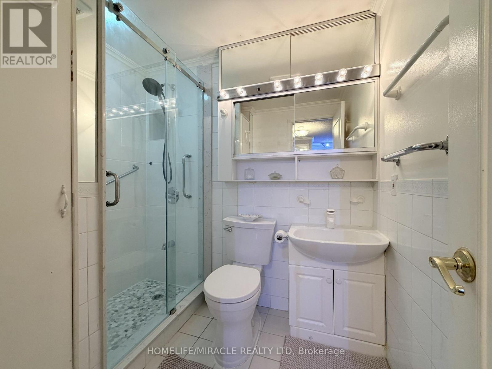 #56 50 BLACKWELL AVENUE - 22