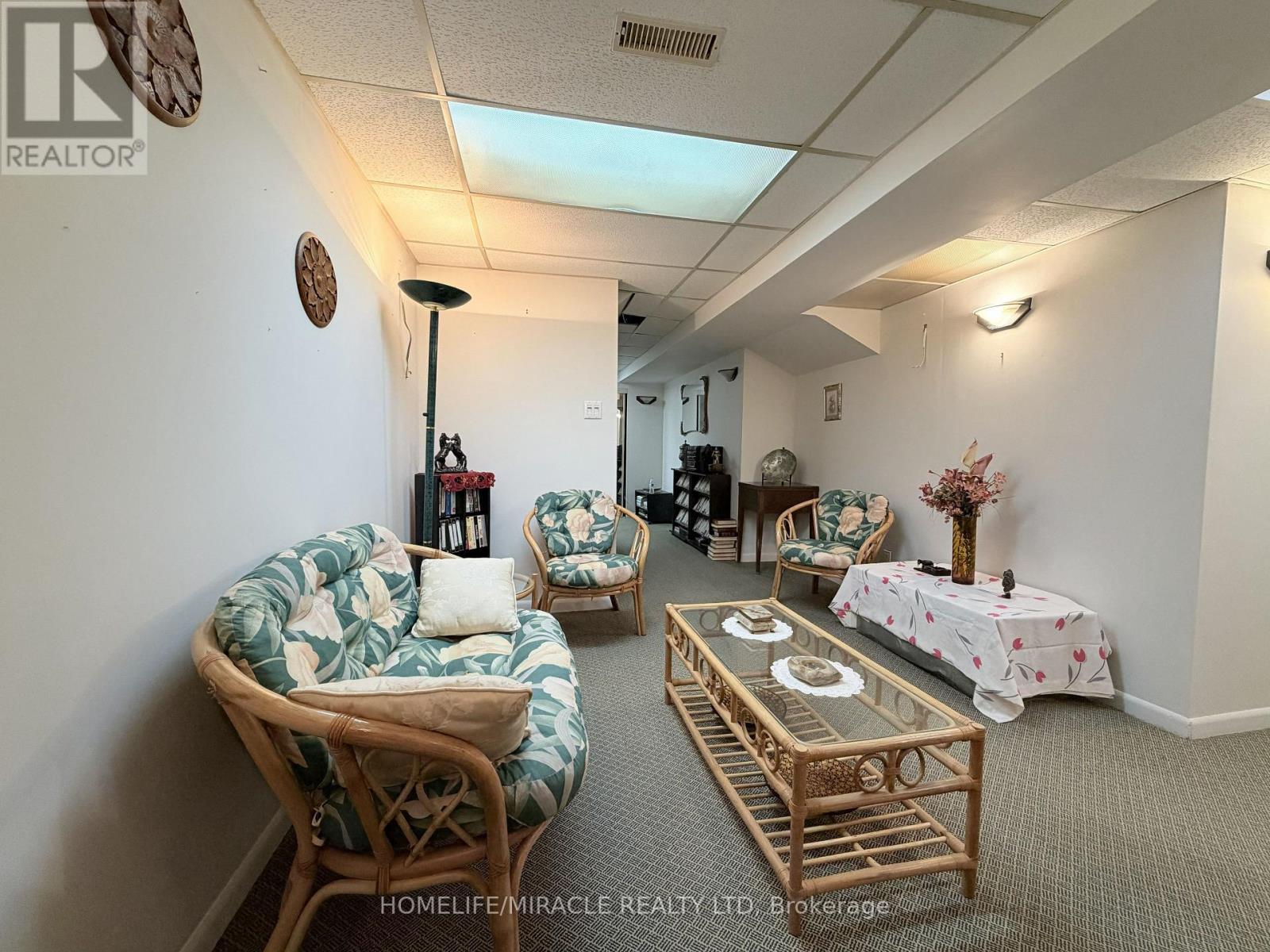 #56 50 BLACKWELL AVENUE - 25