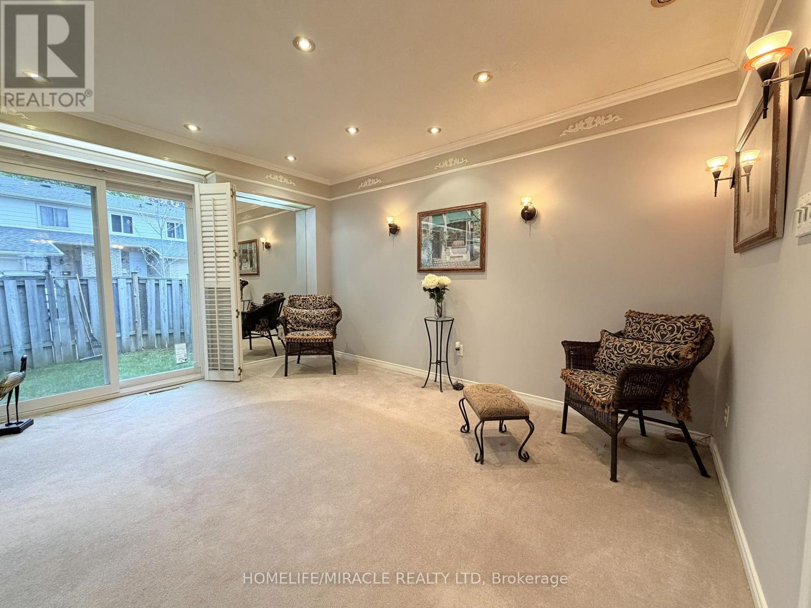 #56 50 BLACKWELL AVENUE - 4