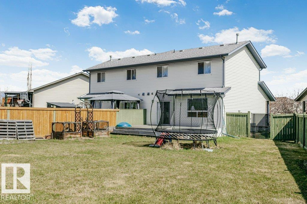 14023 156 AV NW, Edmonton
