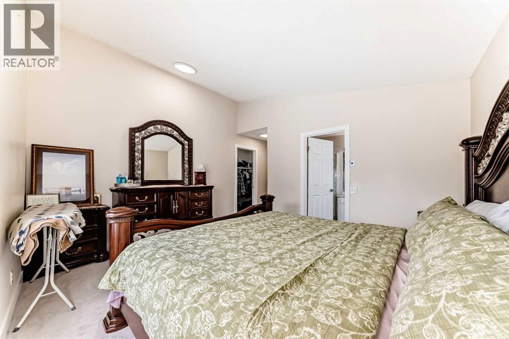 7165 California Boulevard NE - 21