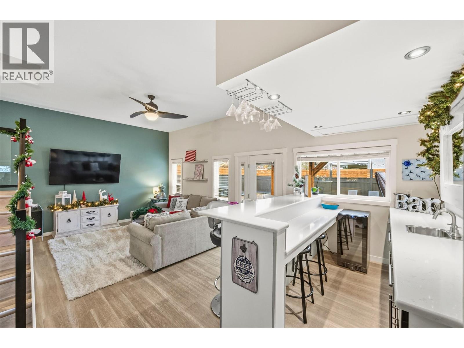 98 Dauphin Avenue, Penticton
