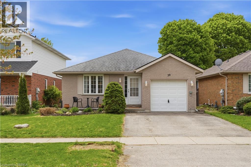 38 CARDINAL Drive, Woodstock, Ontario, N4T1S9 — Photo 12