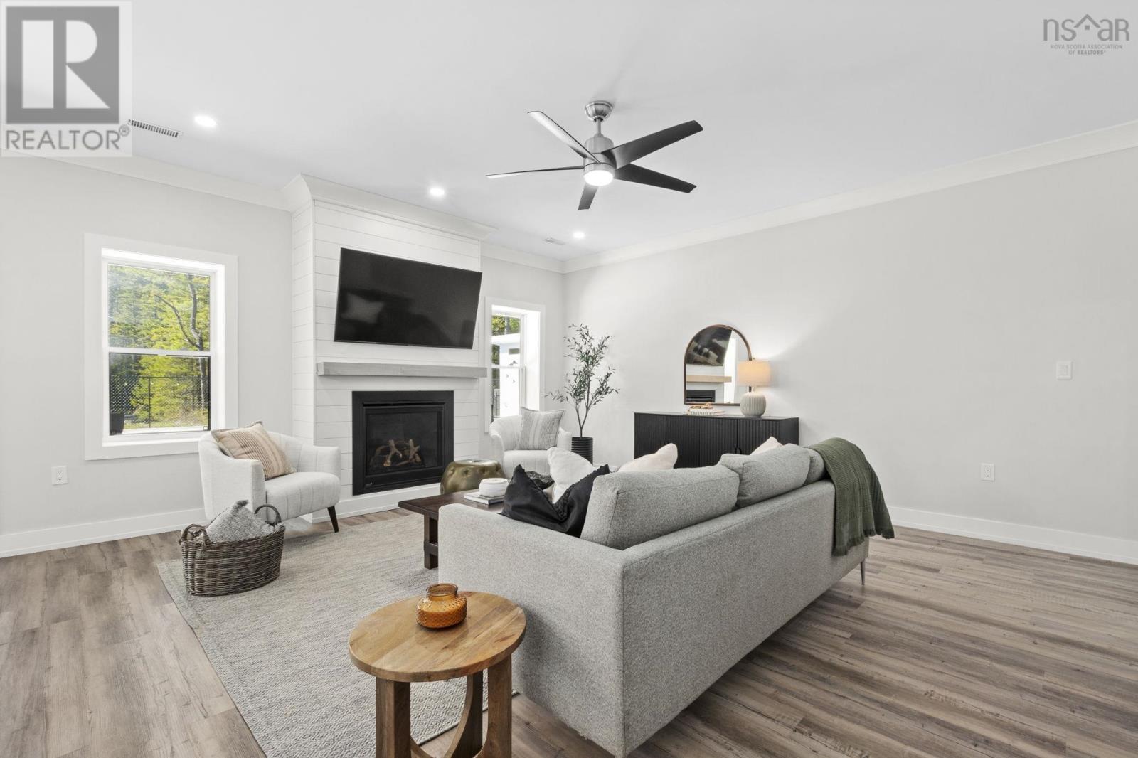 Property 2 of 49 of 92 Aralia Lane