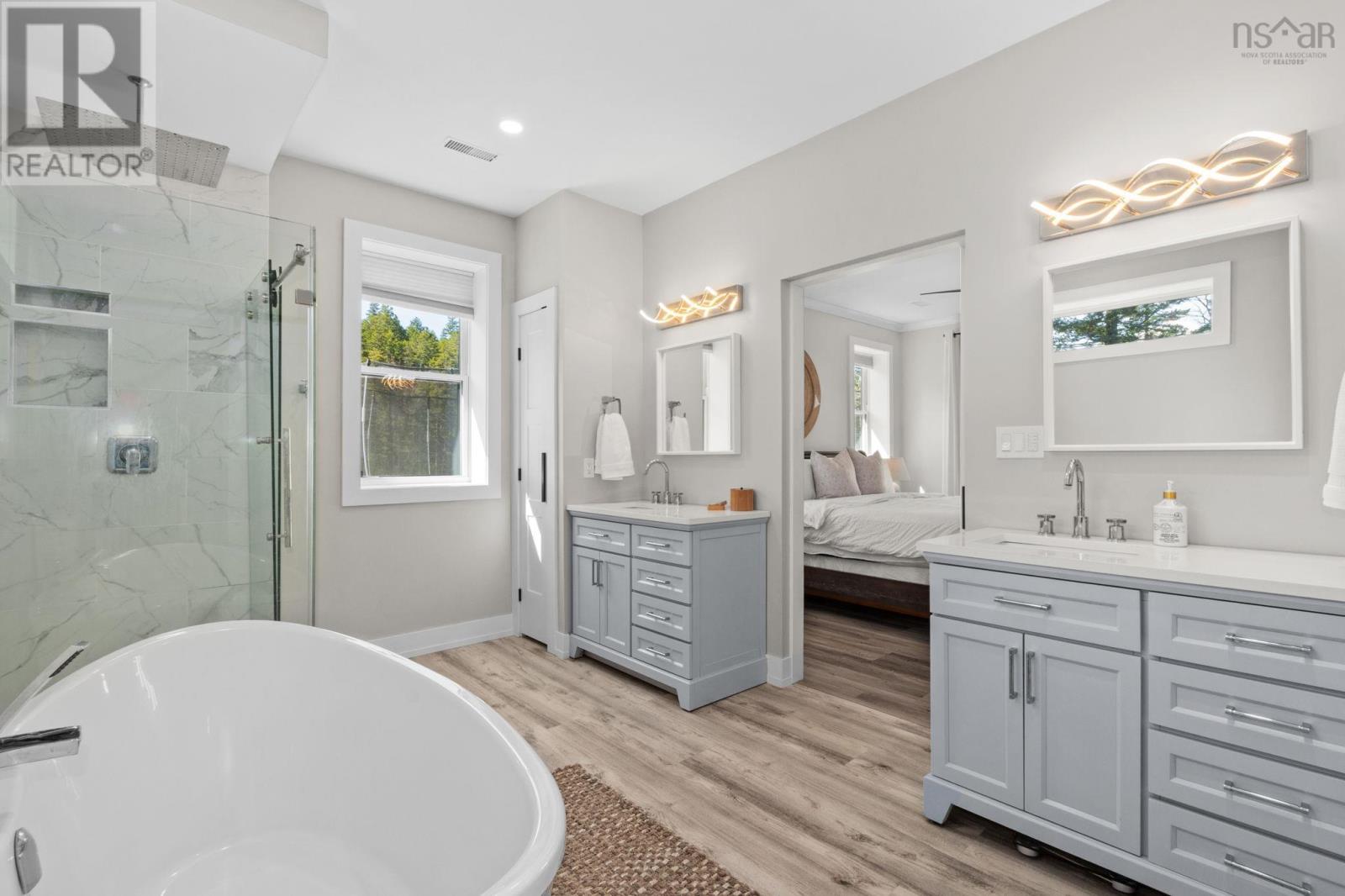 Property 23 of 49 of 92 Aralia Lane