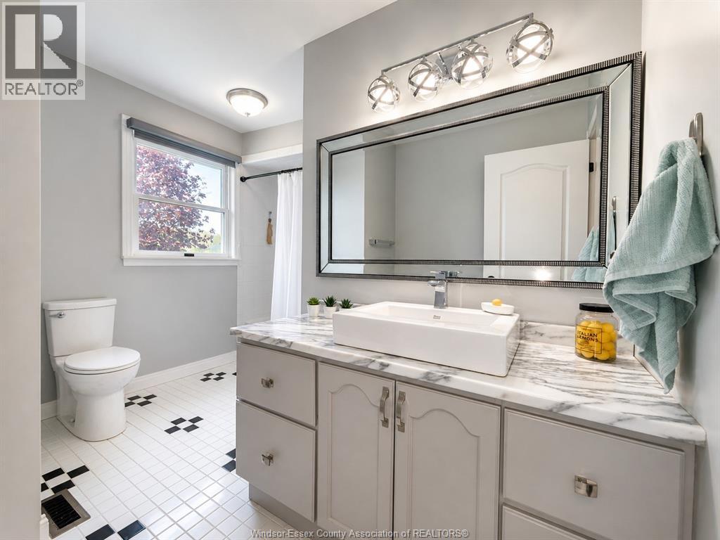 531 GARY AVENUE, LaSalle, Ontario, N9J3C9 — Photo 8