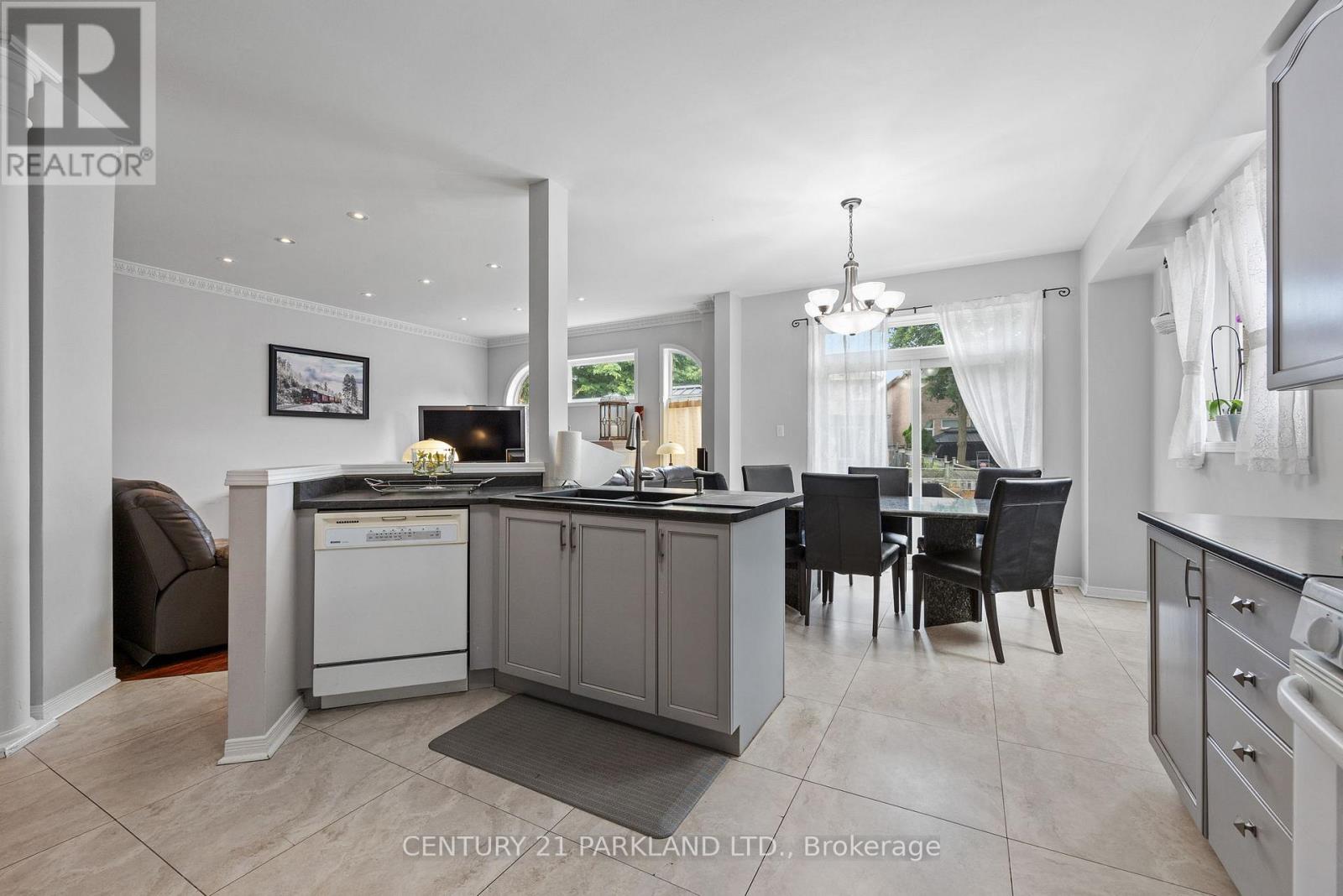 40 LADY FERN DRIVE - 14