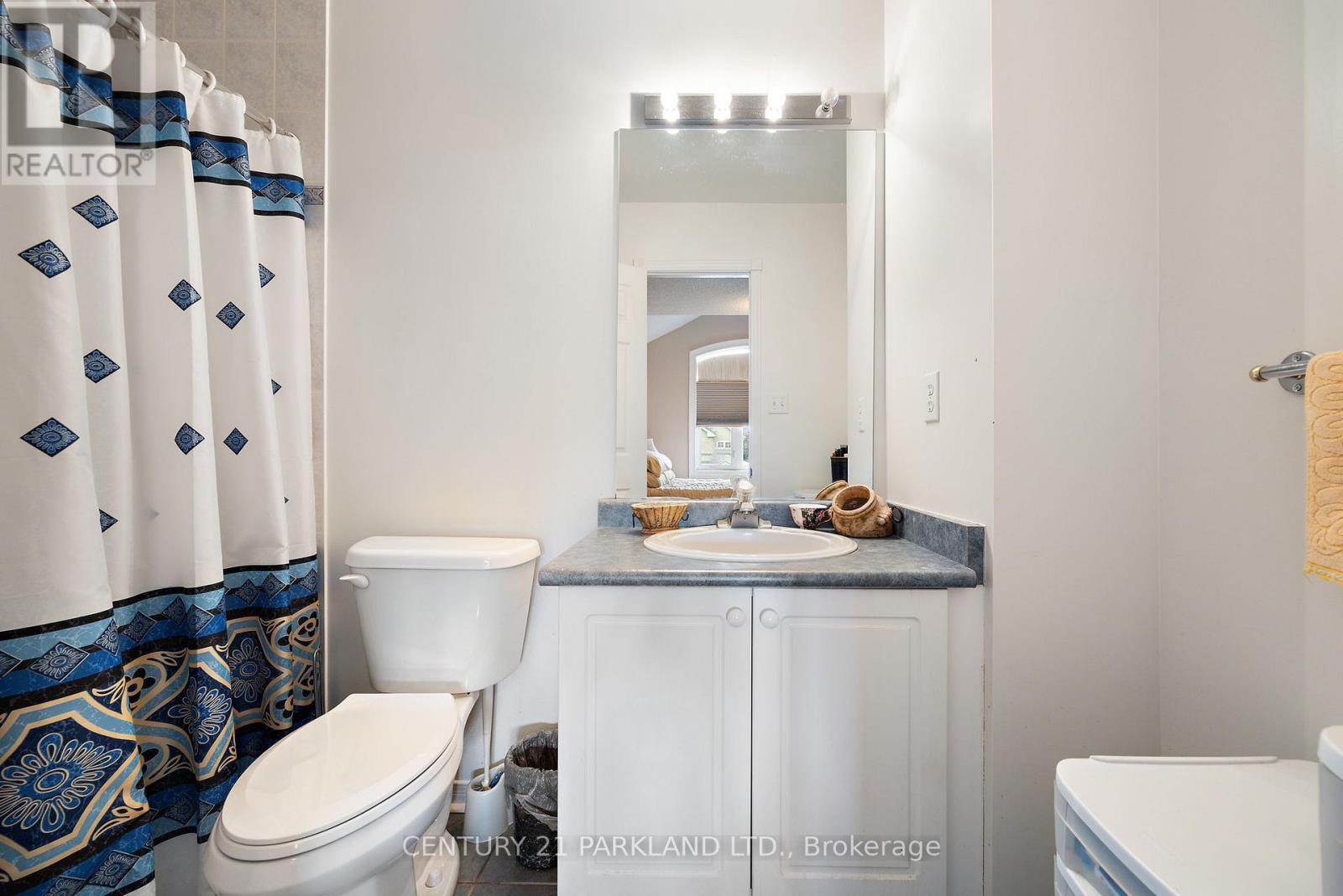 40 LADY FERN DRIVE - 33