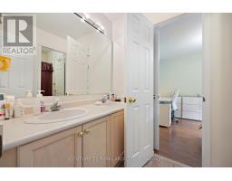 Bedroom 2 - 40 Lady Fern Drive, Markham, ON L3S4C2 Photo 6