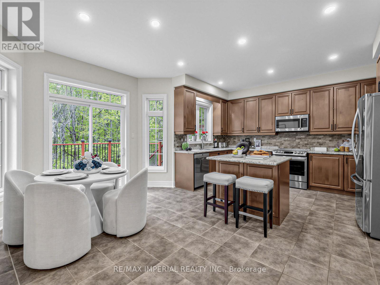 363 MARIA ANTONIA ROAD - 12
