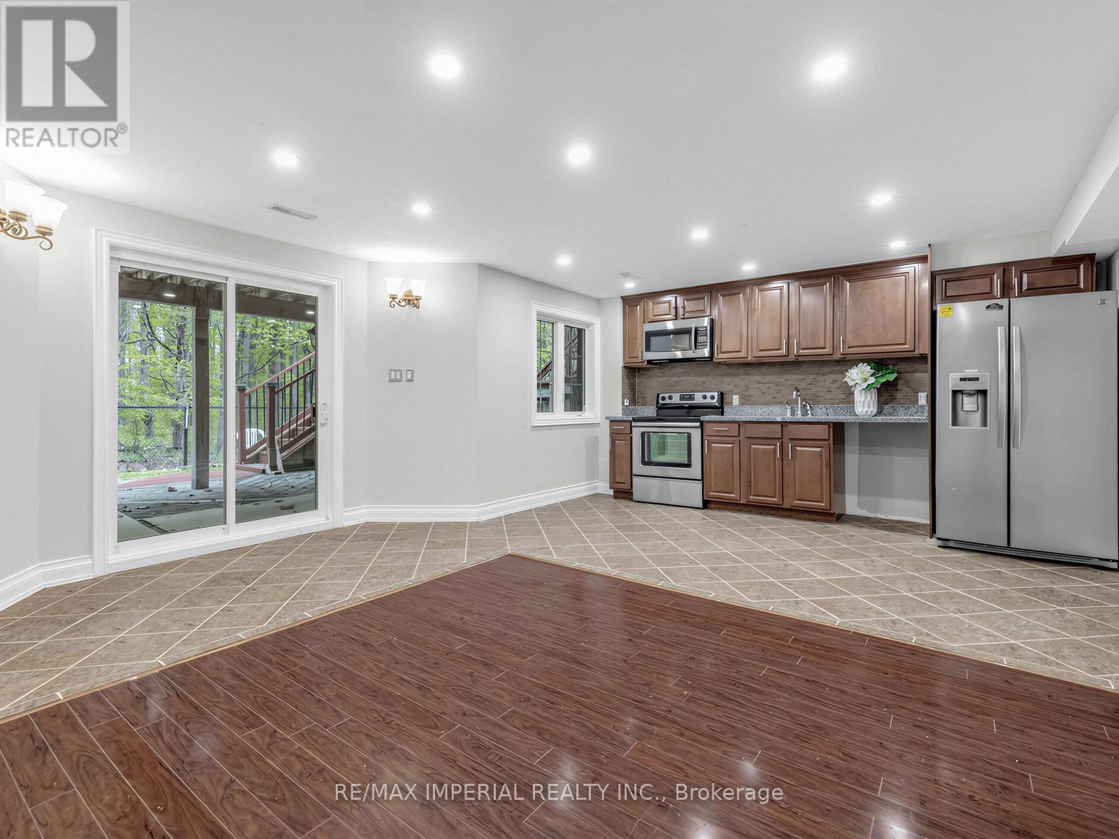 363 MARIA ANTONIA ROAD - 26