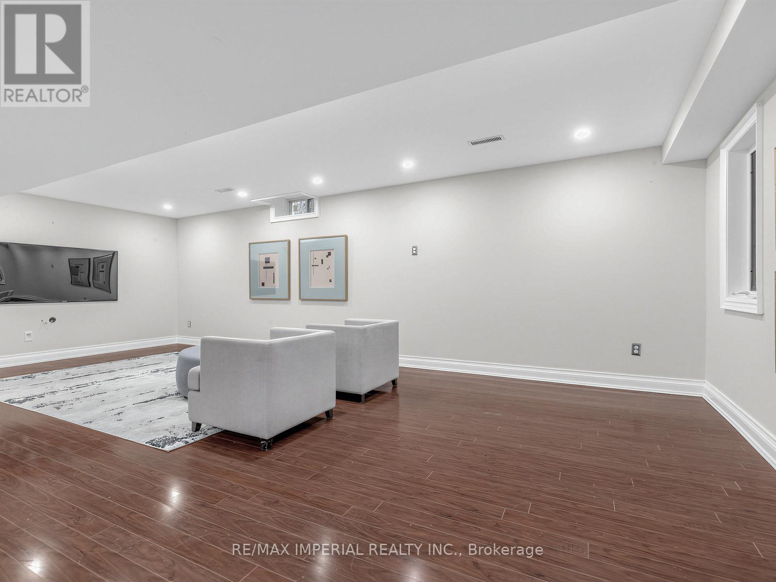 363 MARIA ANTONIA ROAD - 28