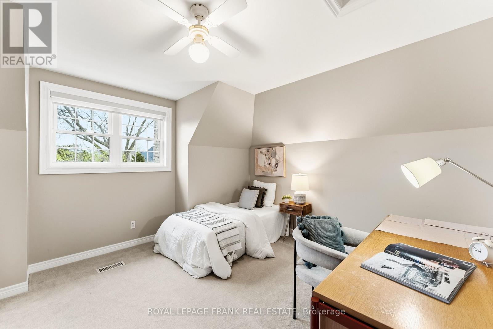 470 POPLAR AVENUE - 27