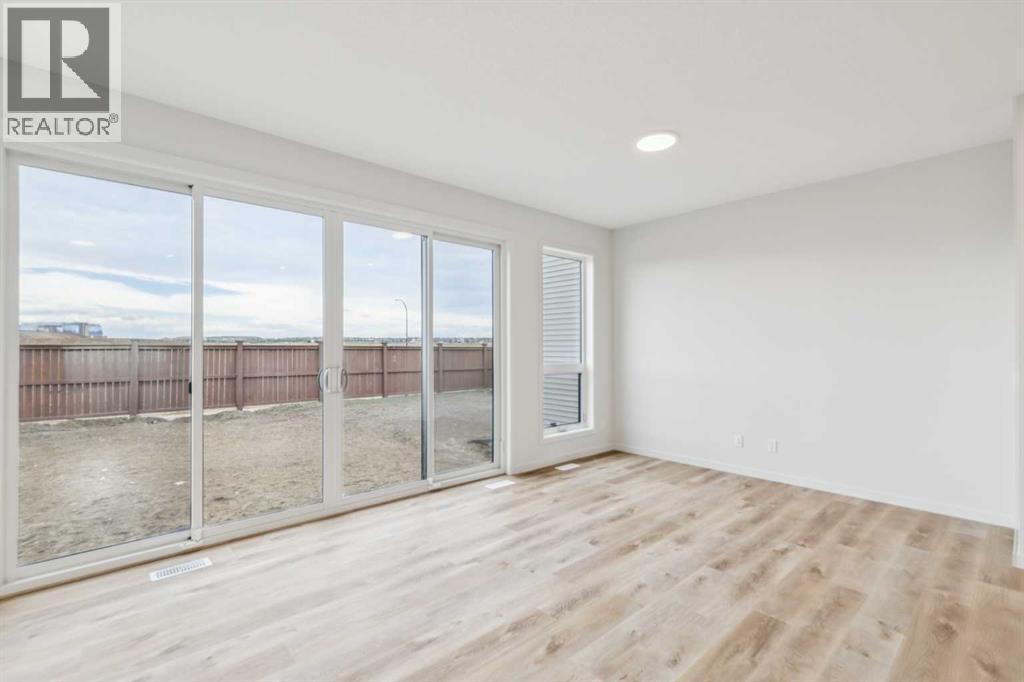 30 Bartlett Row SE - 11