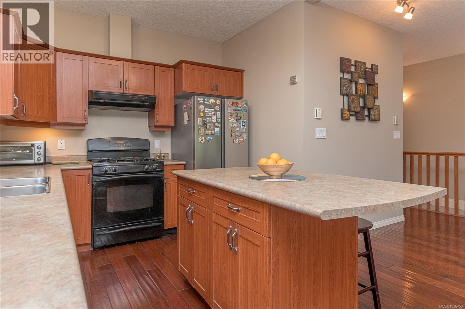 2104 Chilco Rd, View Royal