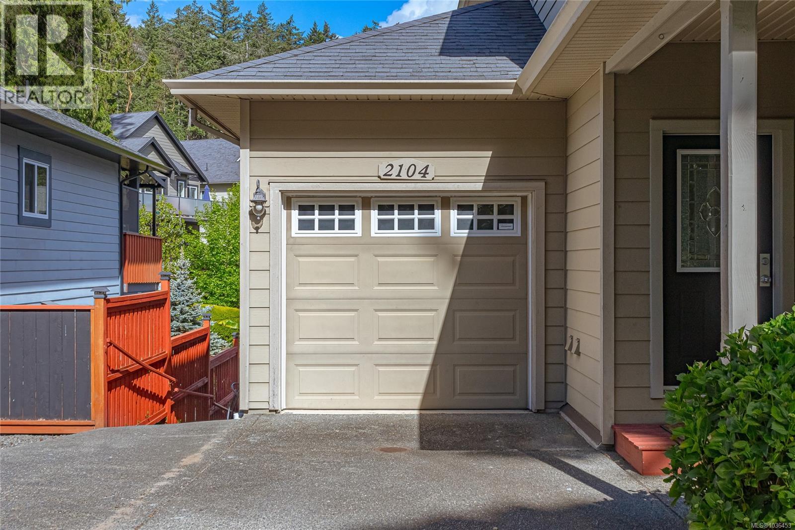 2104 Chilco Rd, View Royal
