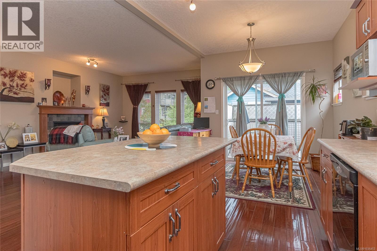 2104 Chilco Rd, View Royal