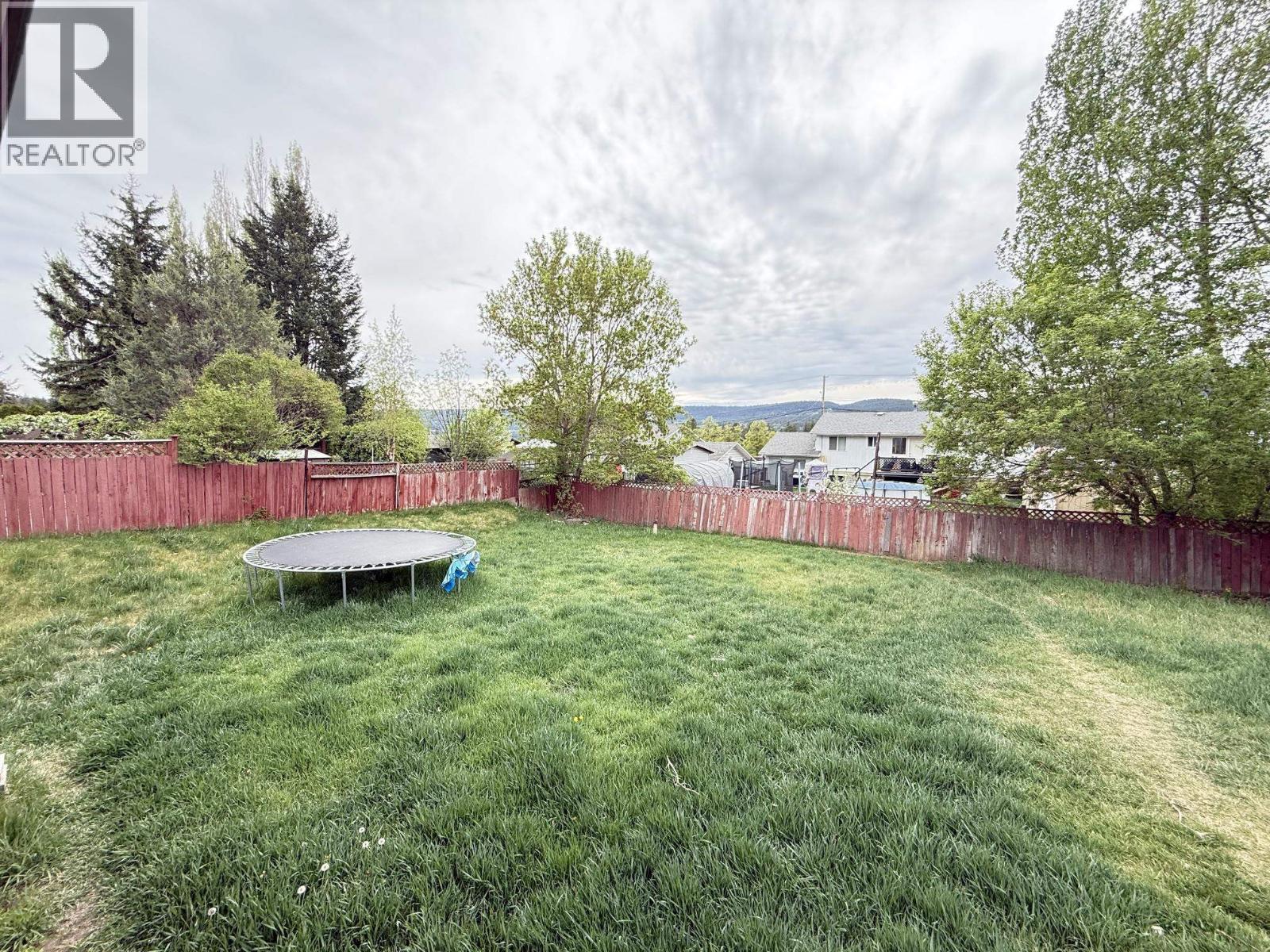1055 N NINTH AVENUE - 20