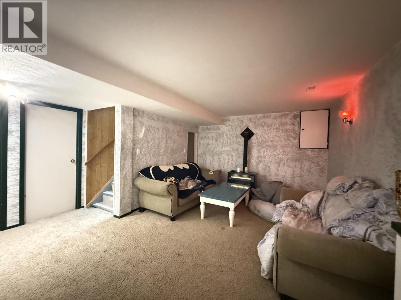 1055 N NINTH AVENUE - 15