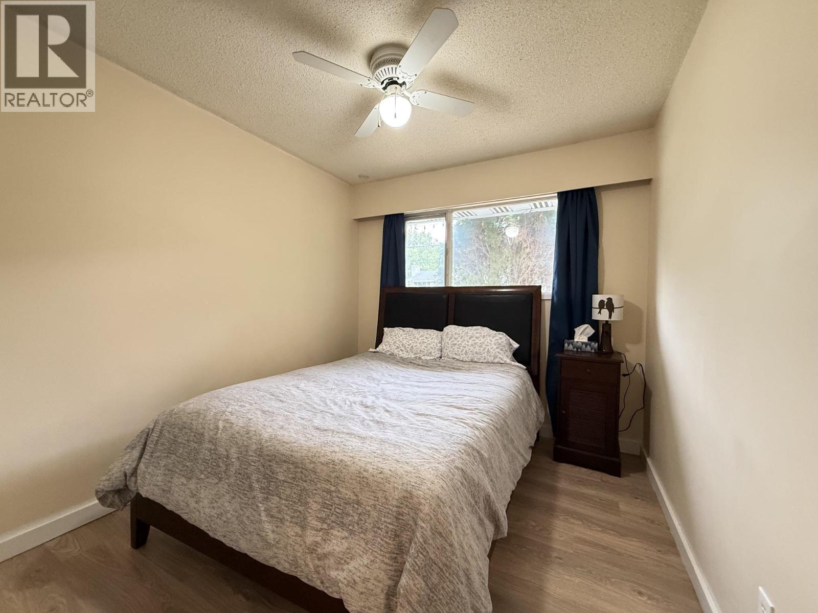 1055 N NINTH AVENUE - 9