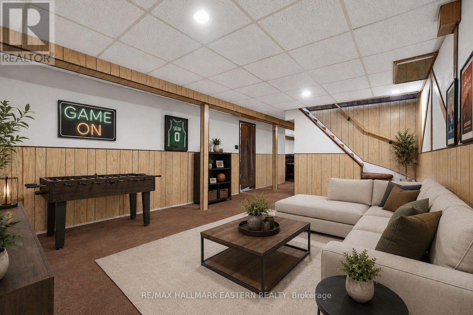 1121 NORMAN CRESCENT - 22