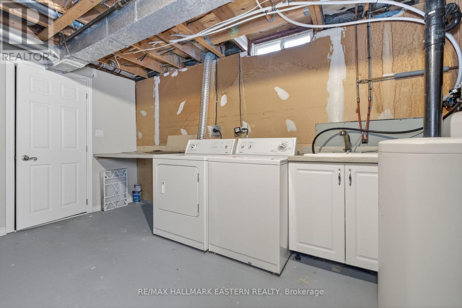 1121 NORMAN CRESCENT - 28