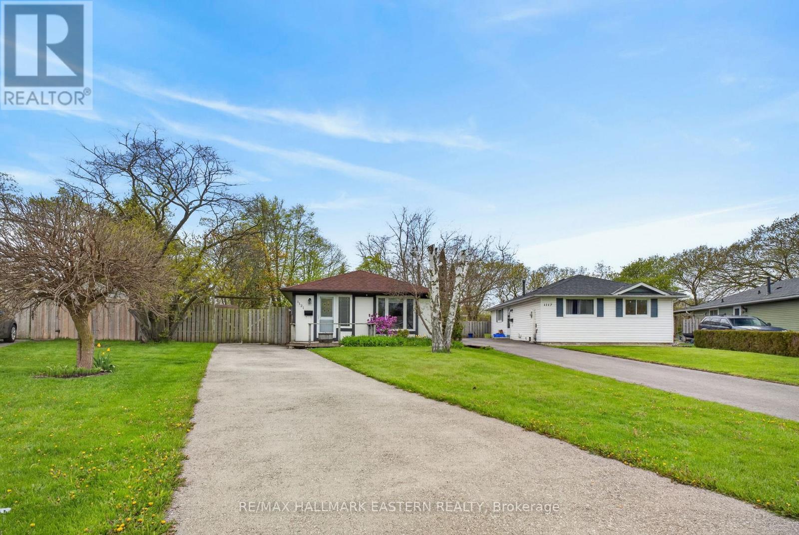 1121 NORMAN CRESCENT - 36