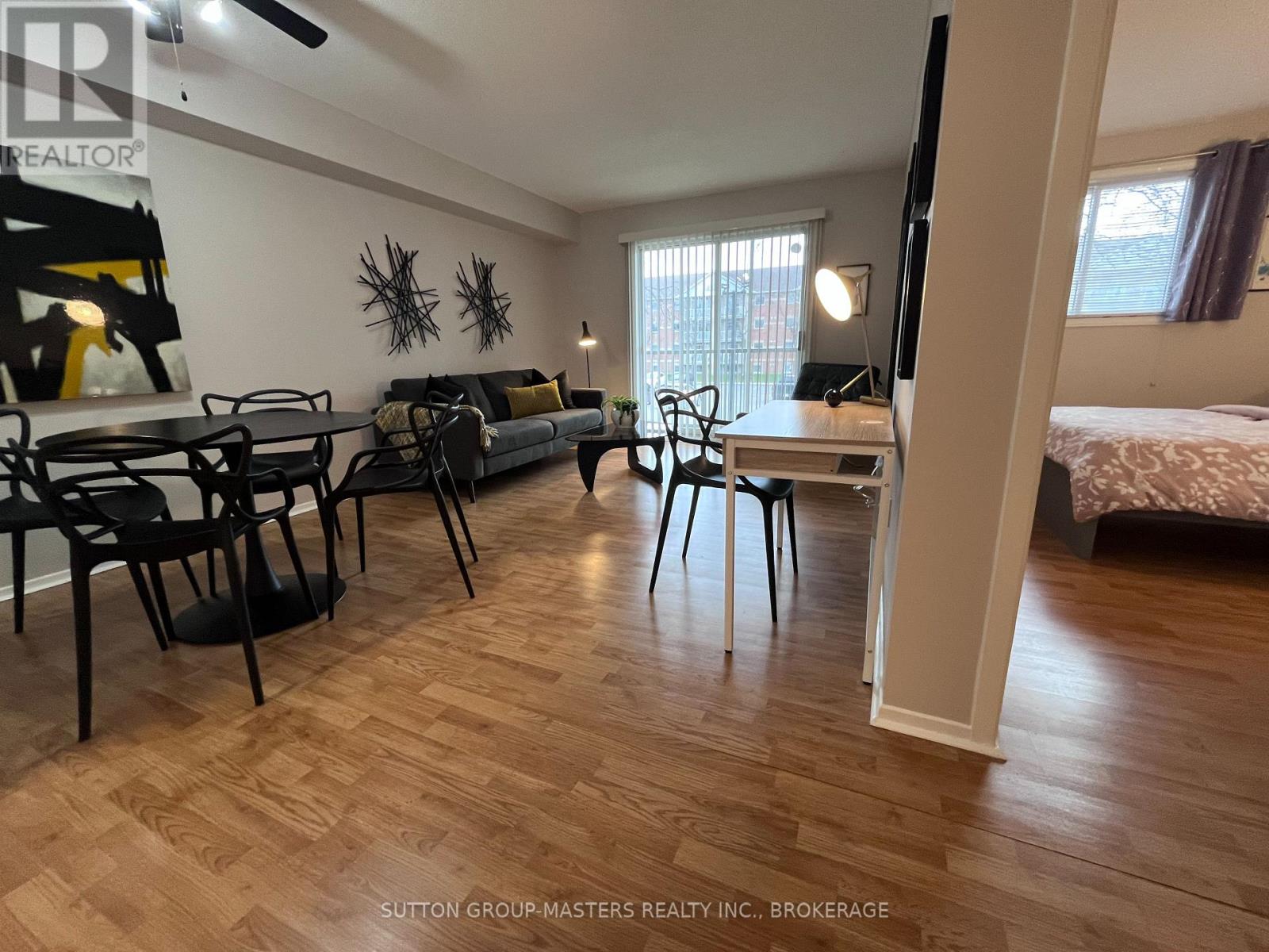 #208 310 KINGSDALE AVENUE - 14