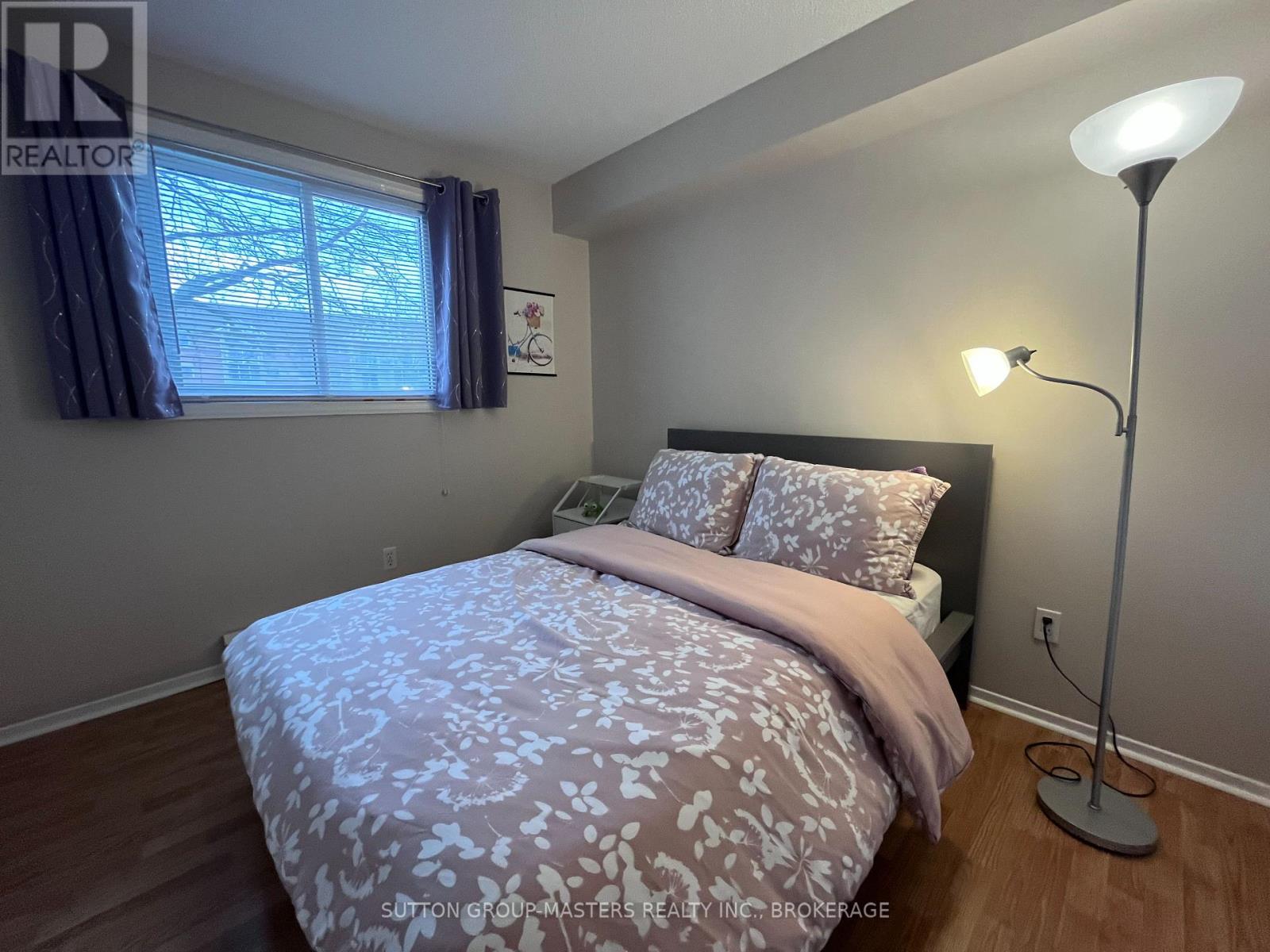 #208 310 KINGSDALE AVENUE - 18