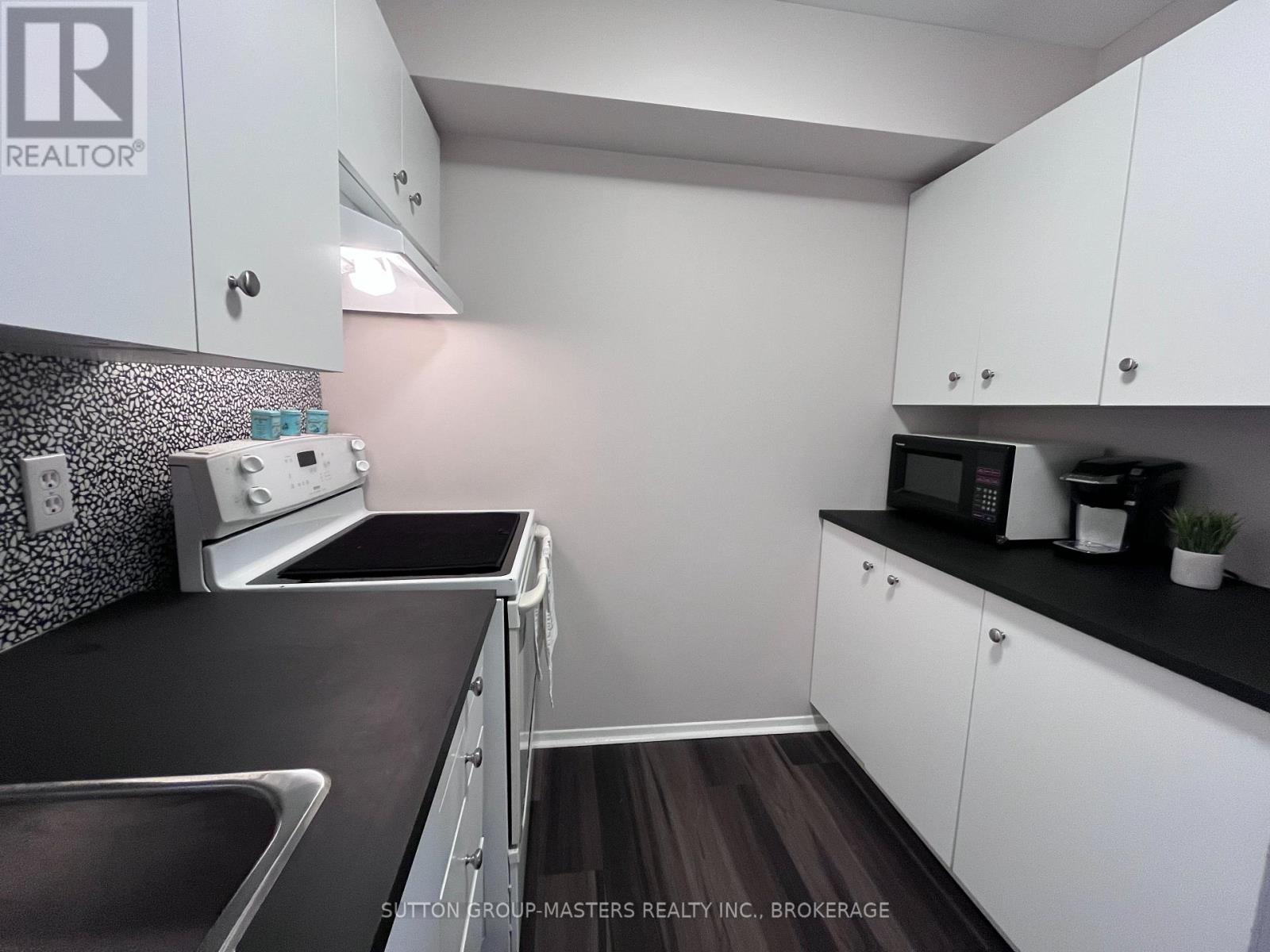 #208 310 KINGSDALE AVENUE - 21
