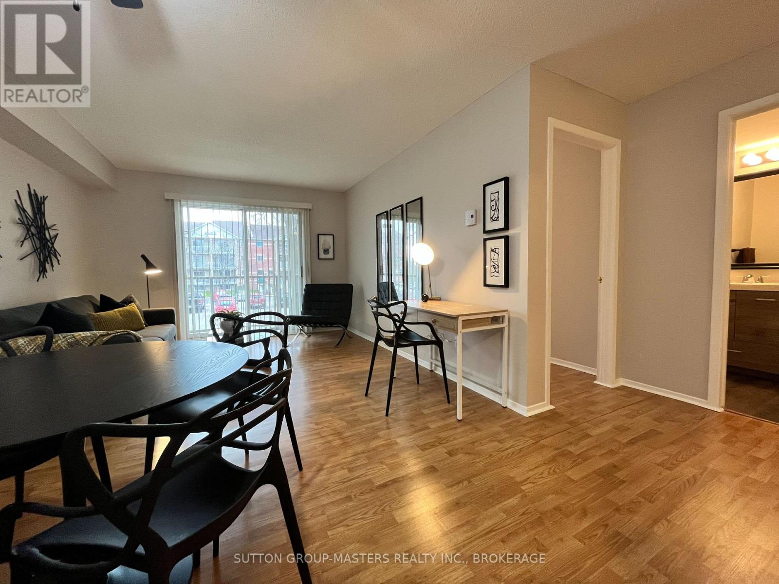 #208 310 KINGSDALE AVENUE - 6