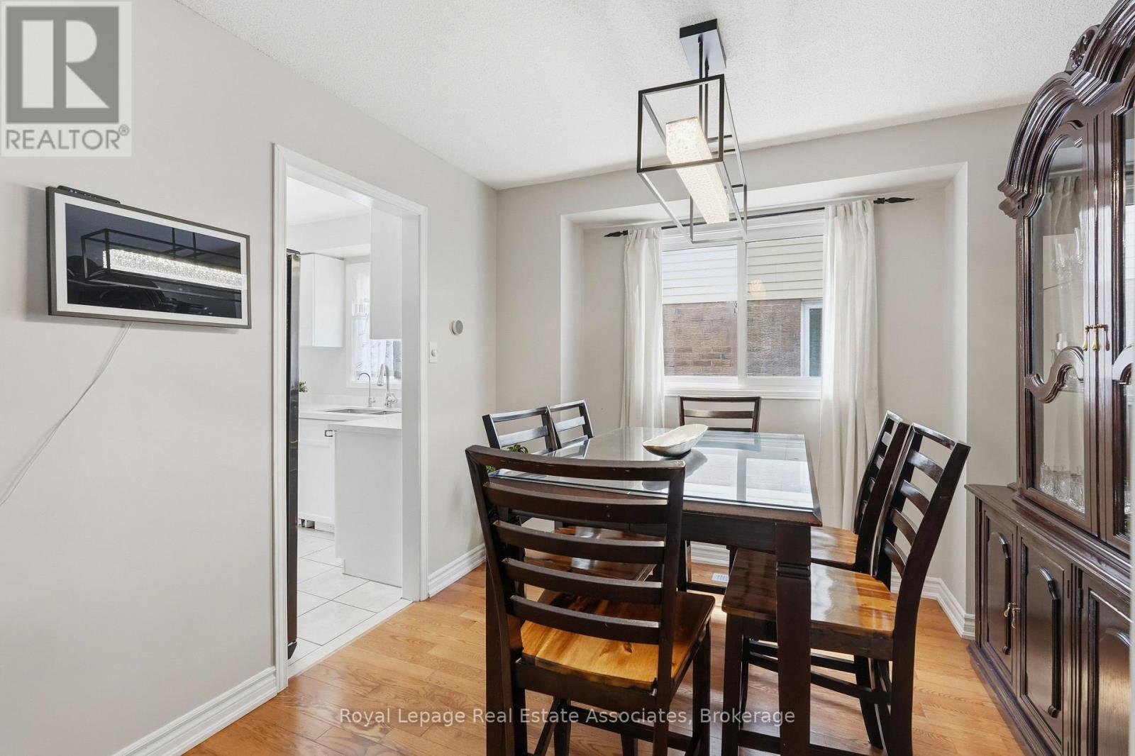 8 SPARROW COURT - 10