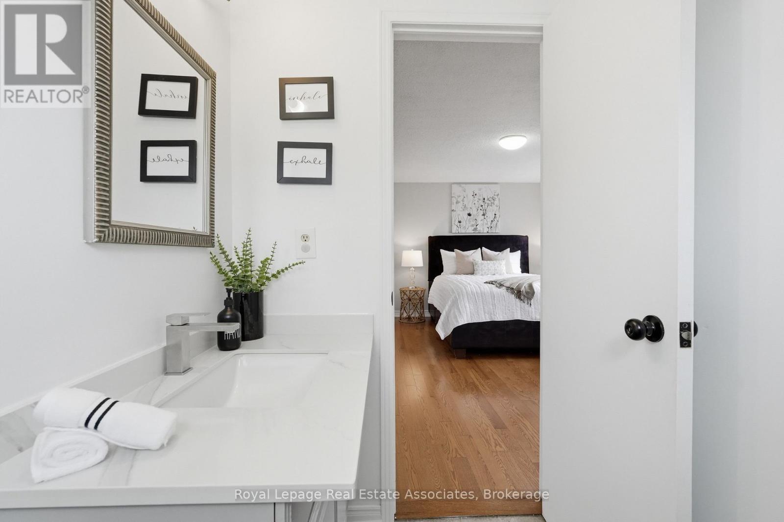 8 SPARROW COURT - 24