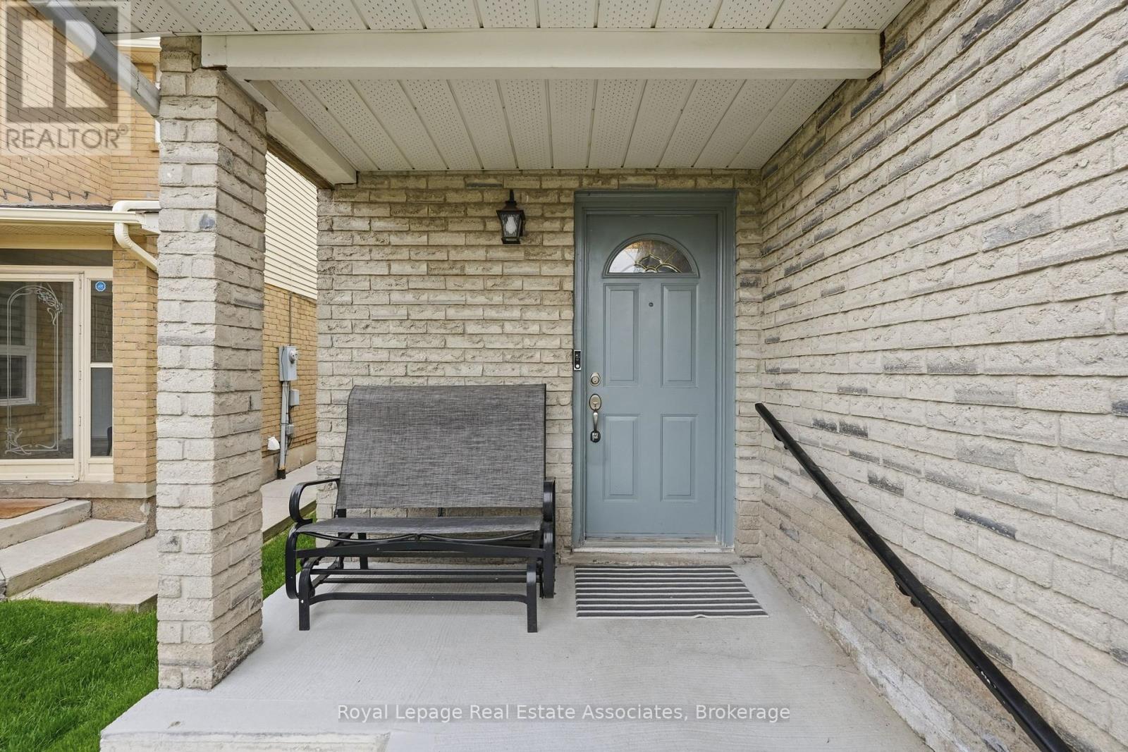 8 SPARROW COURT - Image 3