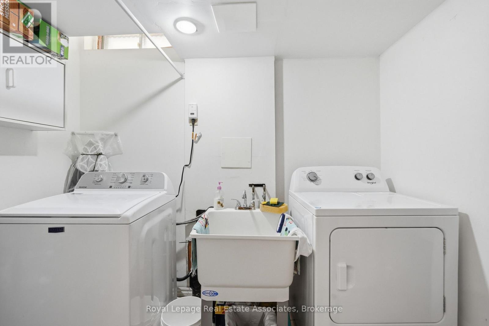 8 SPARROW COURT - 38