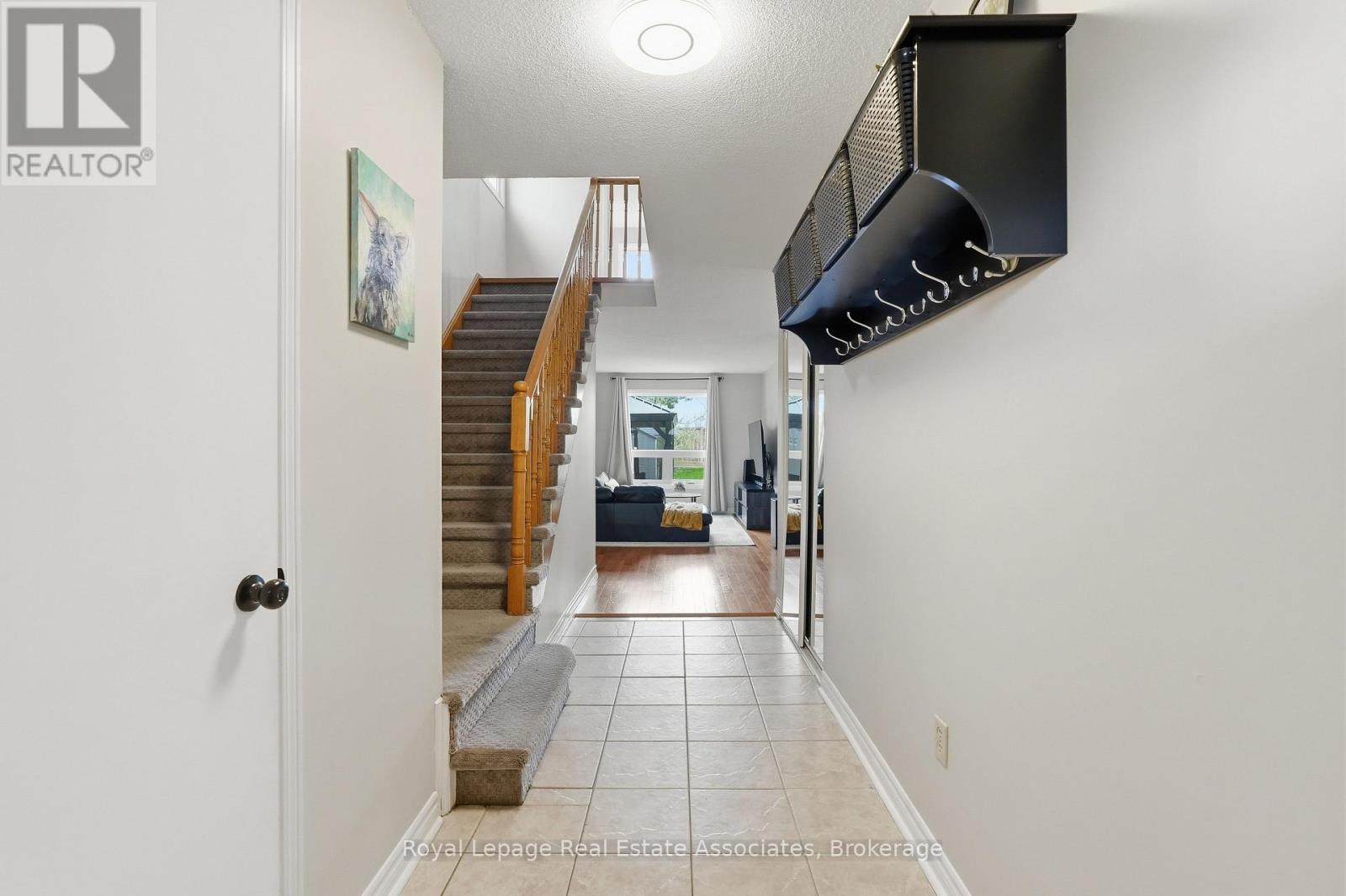 8 SPARROW COURT - 4
