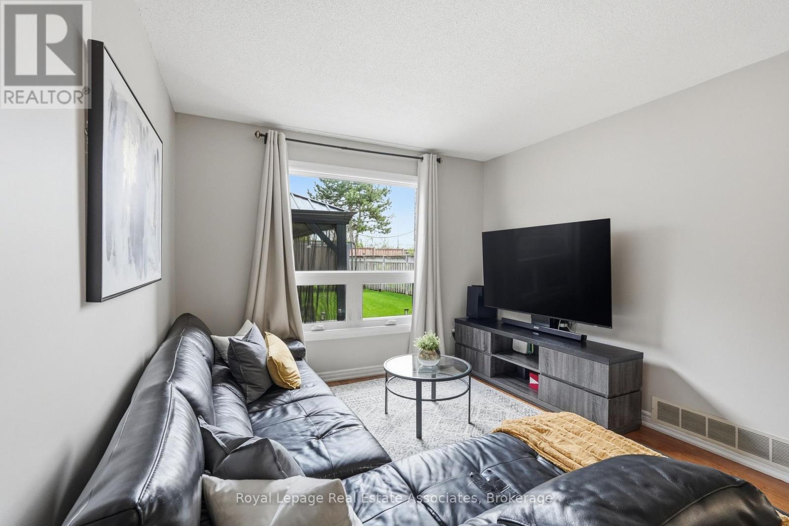 8 SPARROW COURT - 8