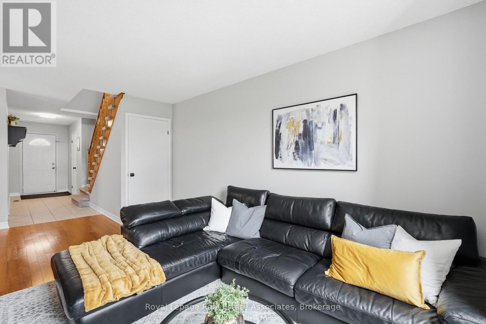 8 SPARROW COURT - 9